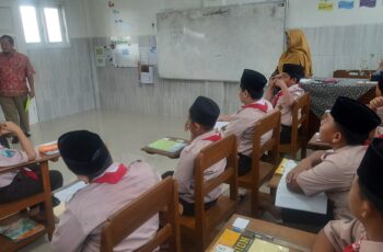 Menjadi Guru Sepanjang Masa